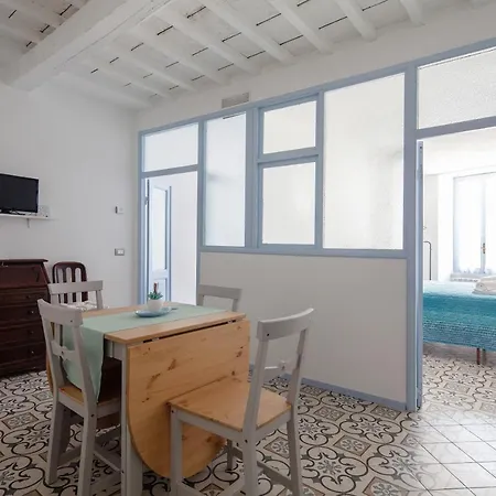 Casa Gigio 011030-lt-0223 *